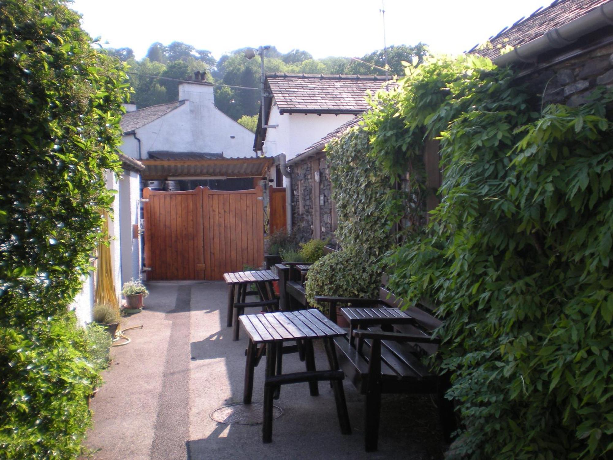 The Black Bull Inn And Hotel Coniston Exterior foto